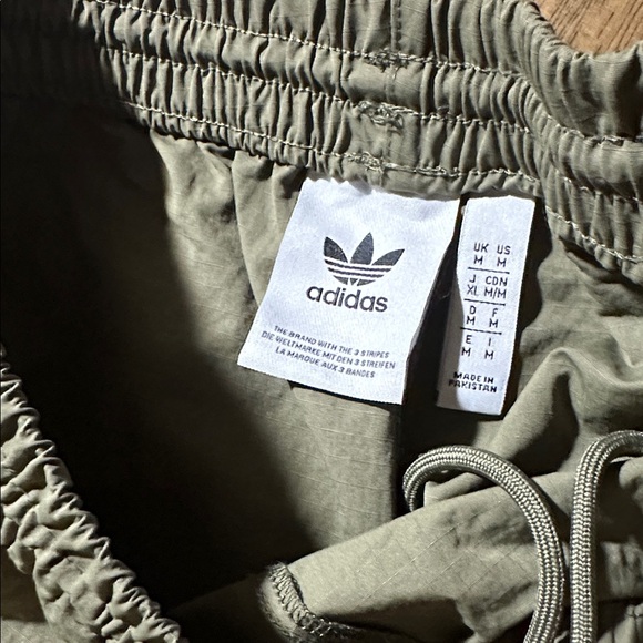 Adidas Men's Khaki Cargo Pants - Picture 3 of 6
